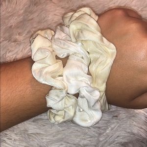 scrunchies